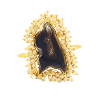 Gold Plated Pearl and Black Agate Stone Seated Bracelet - Timeless Elegance with a Touch of Mystery